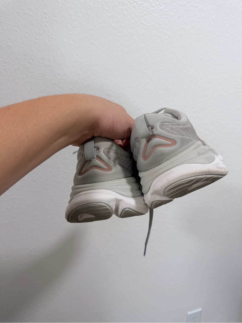 HOKA Women's Gray/Peach Bondi Running Shoe - Picture 8 of 9